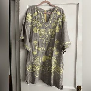 Ladies Medium Linen Embroidered Dress